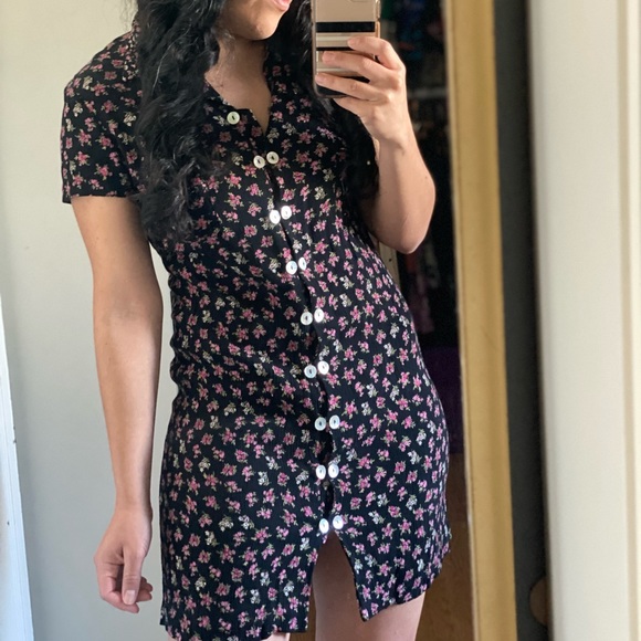 CDC Dresses & Skirts - CDC  Petite Floral Print 90s Shirt Dress